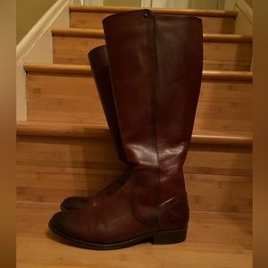 Women Frye cognac boots. Size 8. Back zippers. Great condition